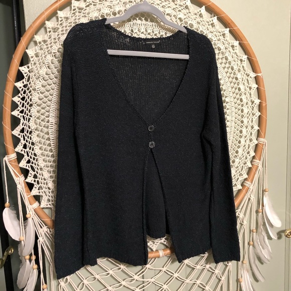 Carolyn Taylor Sweaters - 🌻Knit Two Button Cardigan